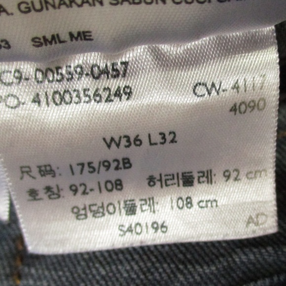 Levi's Jeans men's 39x32 Dark Wash 559 Relaxed Fit Straight Leg Denim - Picture 8 of 8